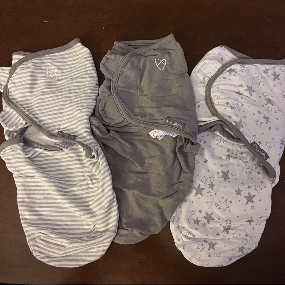 SwaddleMe Gray and White Swaddle Trio